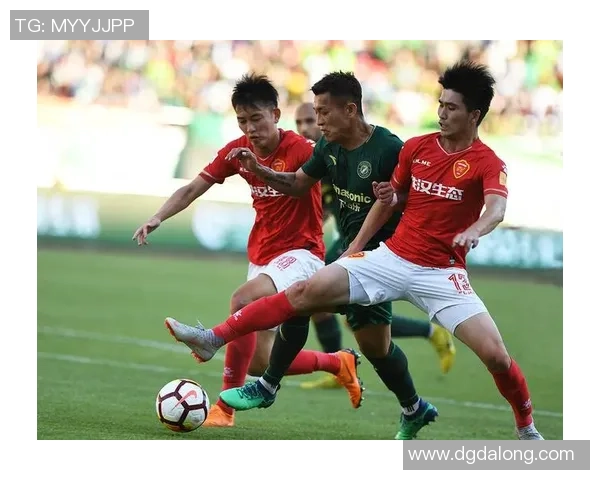 杭州足球队的团队协作之道：如何在比赛中实现默契配合与战术执行