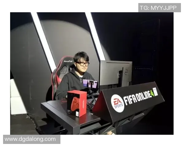 足球明星手办装饰品打造个性空间让每位球迷感受激情与荣耀 足球明星手办装饰品打造个性空间让每位球迷感受激情与荣耀