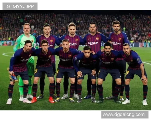 足球明星的休假生活揭秘他们如何平衡训练与放松的时间安排 足球明星的休假生活揭秘他们如何平衡训练与放松的时间安排